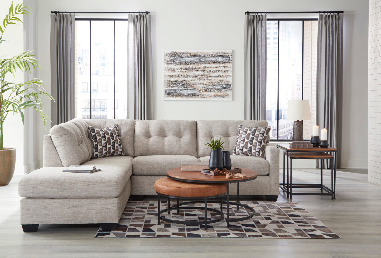 Ashley Signature Design Mahoney Sectional 31004