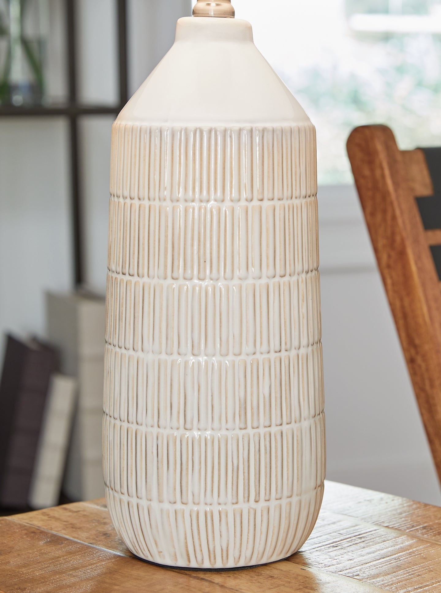 Willport Ceramic Table Lamp (2/CN) Dawn Test Store Dev